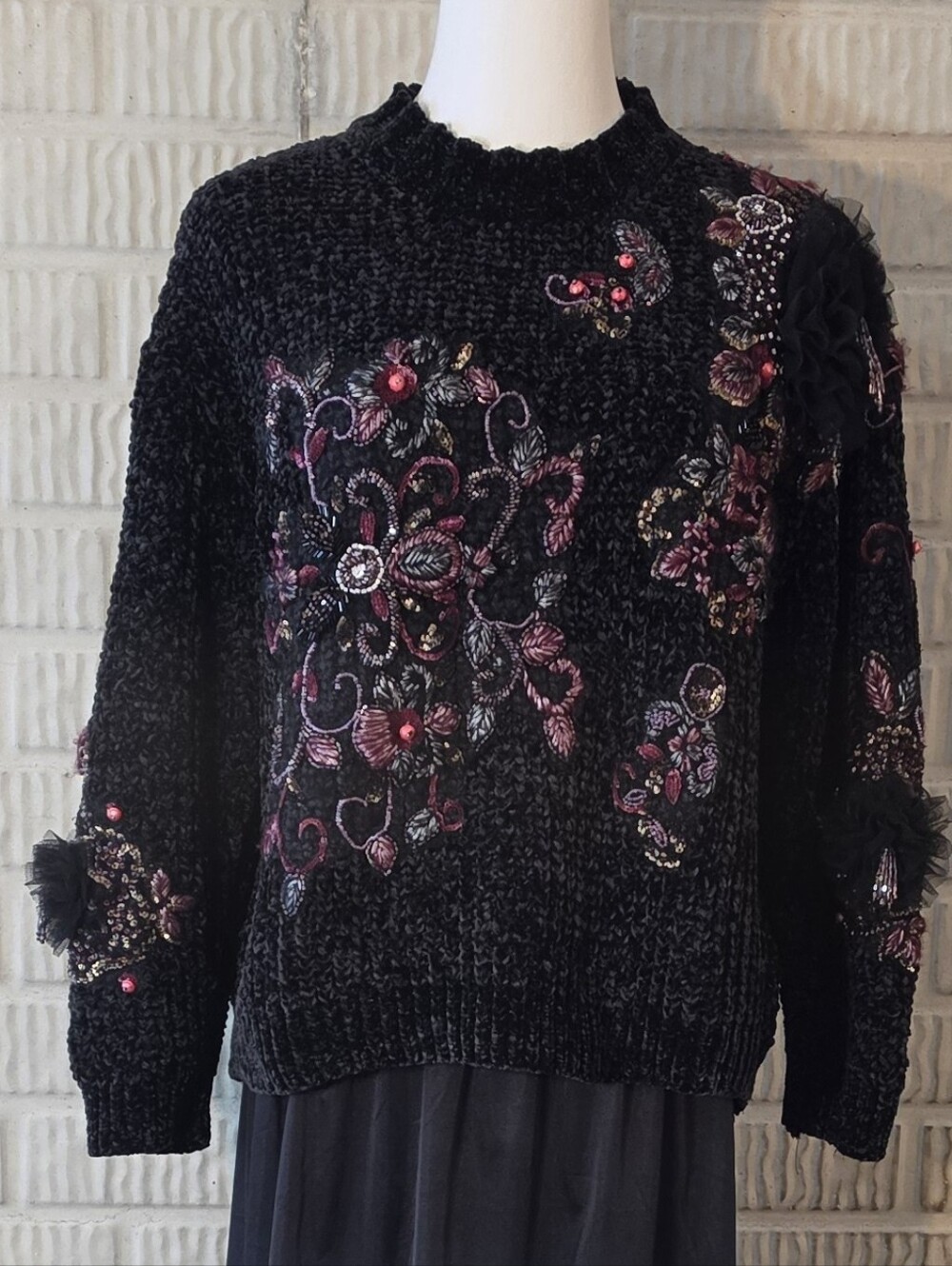 Zara Floral Embroidered Chenille Sweater Size Small